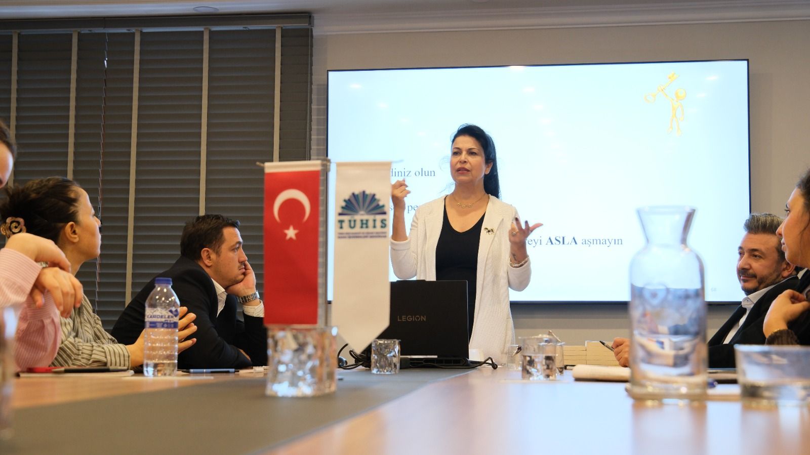 Başarılı Sunum ve Anlatım Teknikleri Eğitimi Gerçekleştirildi